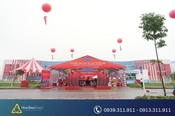 Nhà bạt không gian sang trọng của HoabinhEvents trong một sự kiện lớn