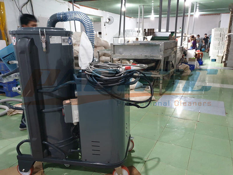 Máy hút bụi công nghiệp công suất lớn phù hợp cho nhà xưởng