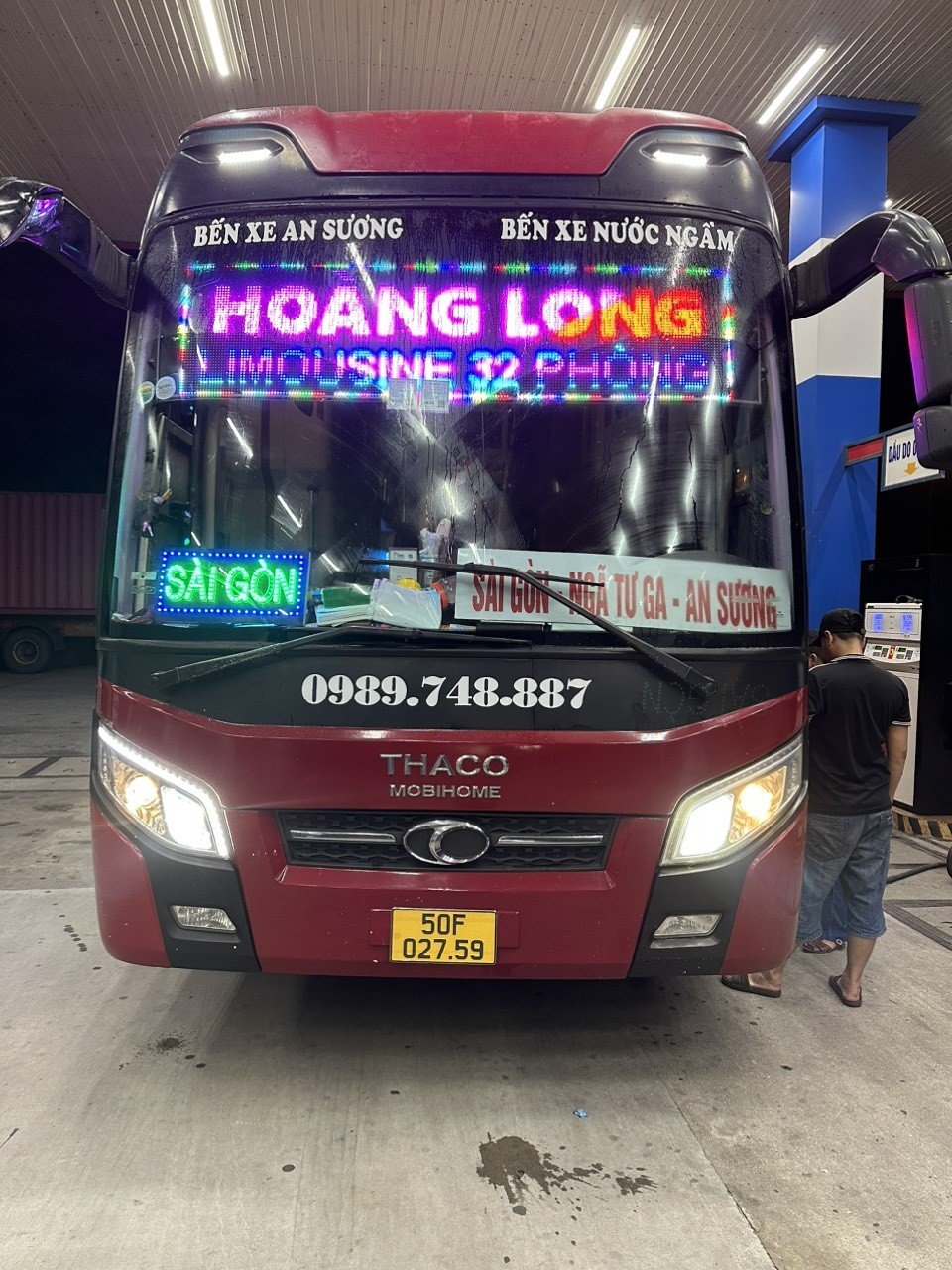 Xe giường nằm Hoàng Long với đầy đủ tiện nghi cơ bản