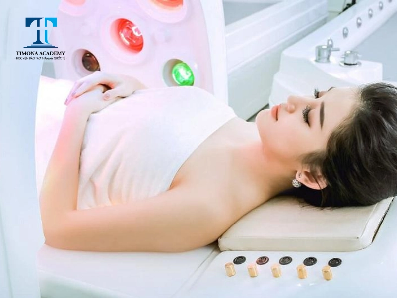 Bảng so sánh các công nghệ tắm trắng phổ biến tại spa bao gồm ưu điểm nhược điểm và mức độ an toàn