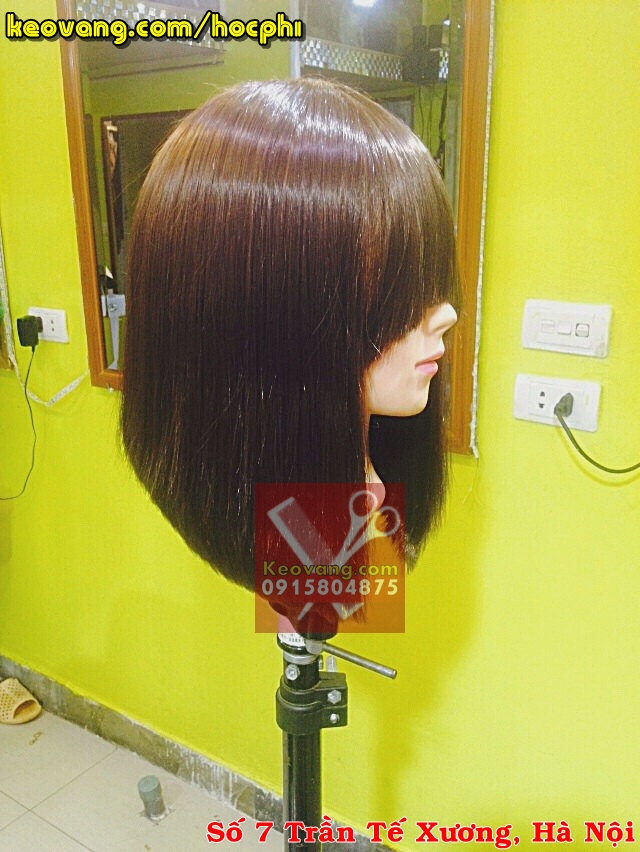 Phòng học cắt tóc được trang bị đầy đủ các thiết bị chuyên nghiệp