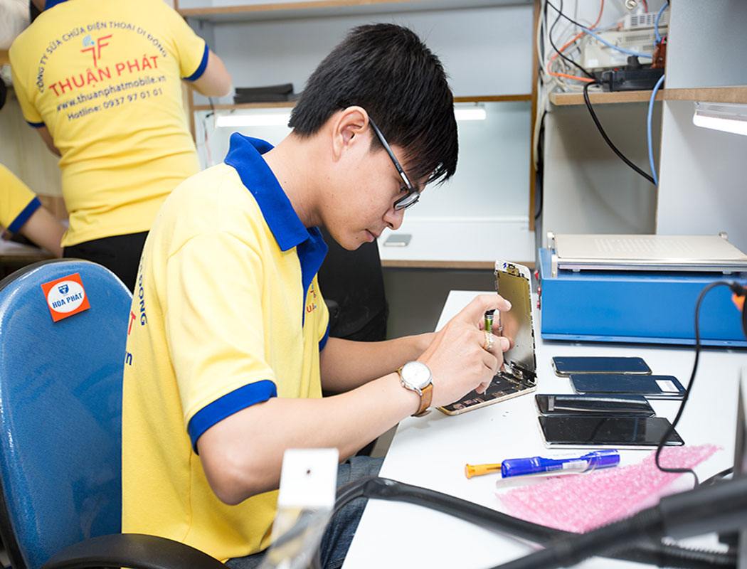 Khách hàng nên được tư vấn kỹ lưỡng về tình trạng máy và phương án sửa chữa
