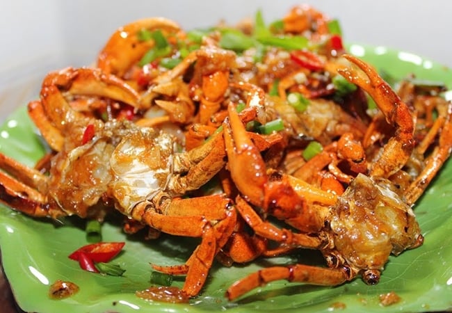 Thưởng thức cua đúng cách giúp bạn tận hưởng trọn vẹn hương vị tuyệt vời của món ăn này