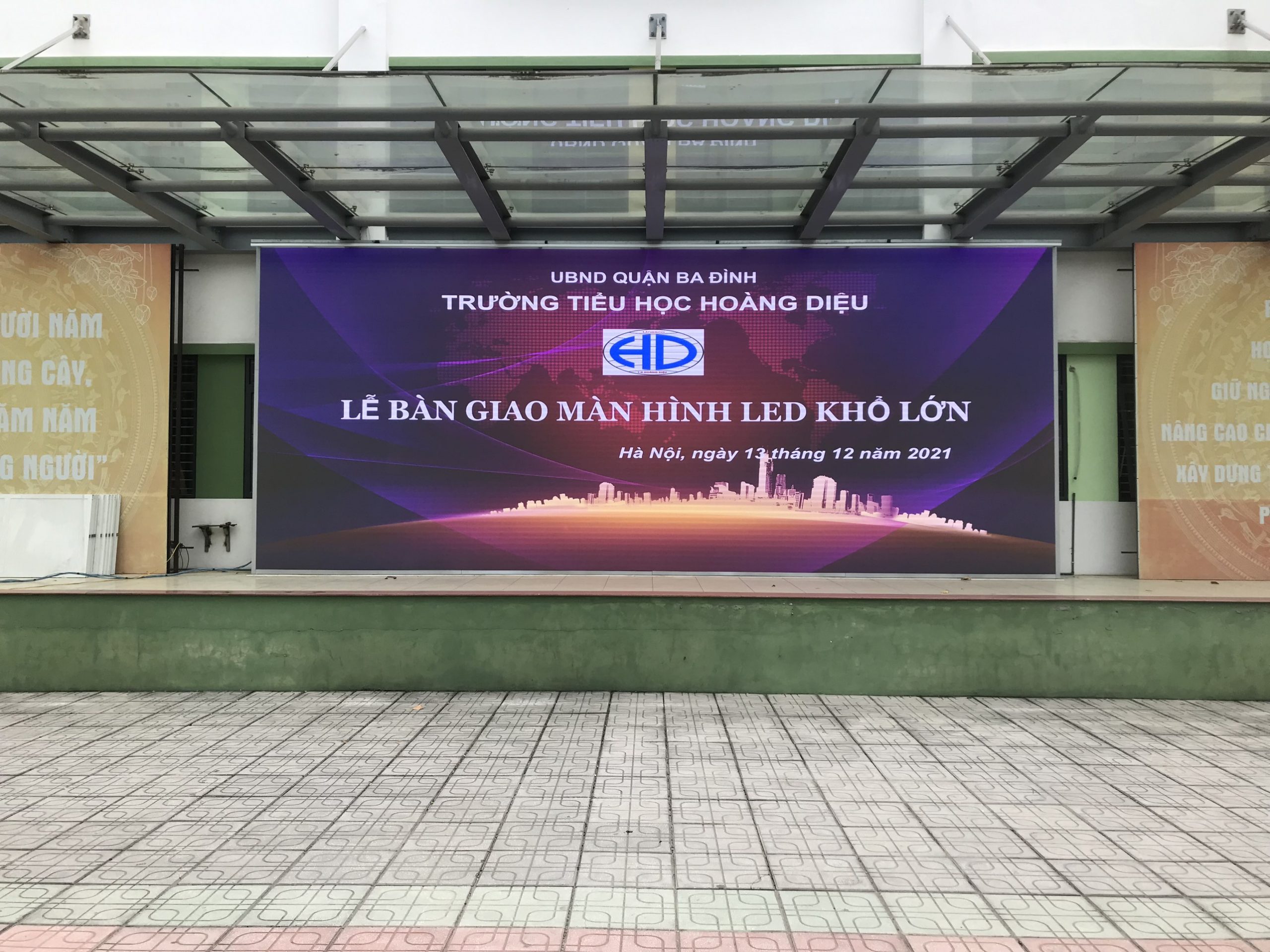 Màn hình LED P3 ngoài trời chất lượng cao hình ảnh sắc nét màu sắc sống động