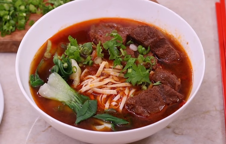 Bát mì bò Đài Loan thơm ngon hấp dẫn