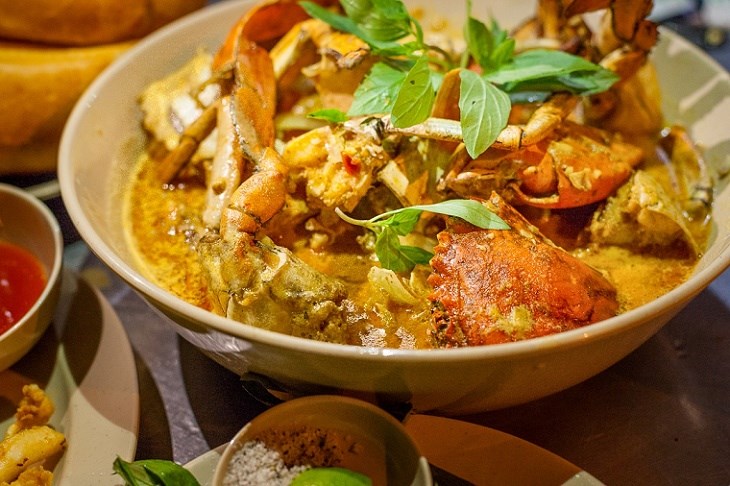 Cua cà ri  sự kết hợp độc đáo giữa hương vị Việt Nam và Ấn Độ