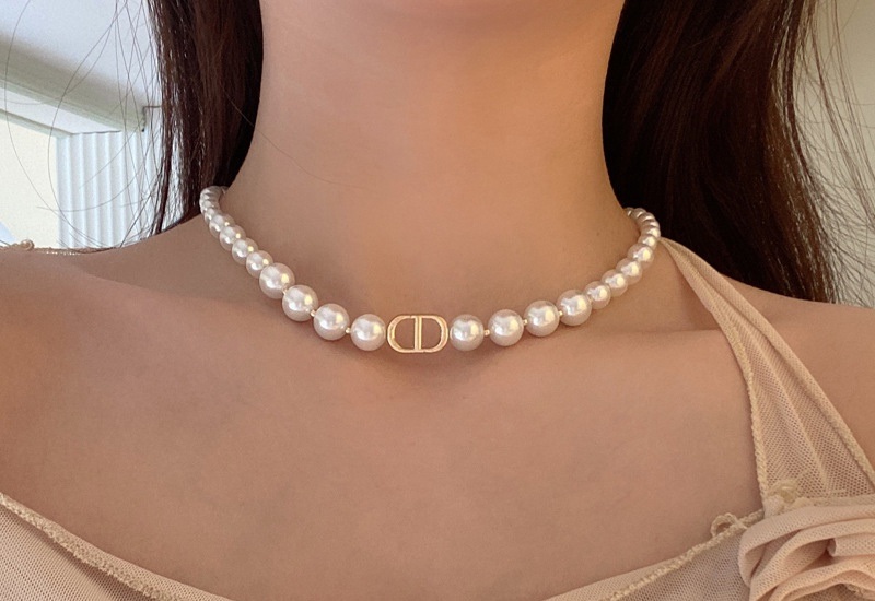 Vòng cổ ngọc trai  điểm nhấn tinh tế cho trang phục